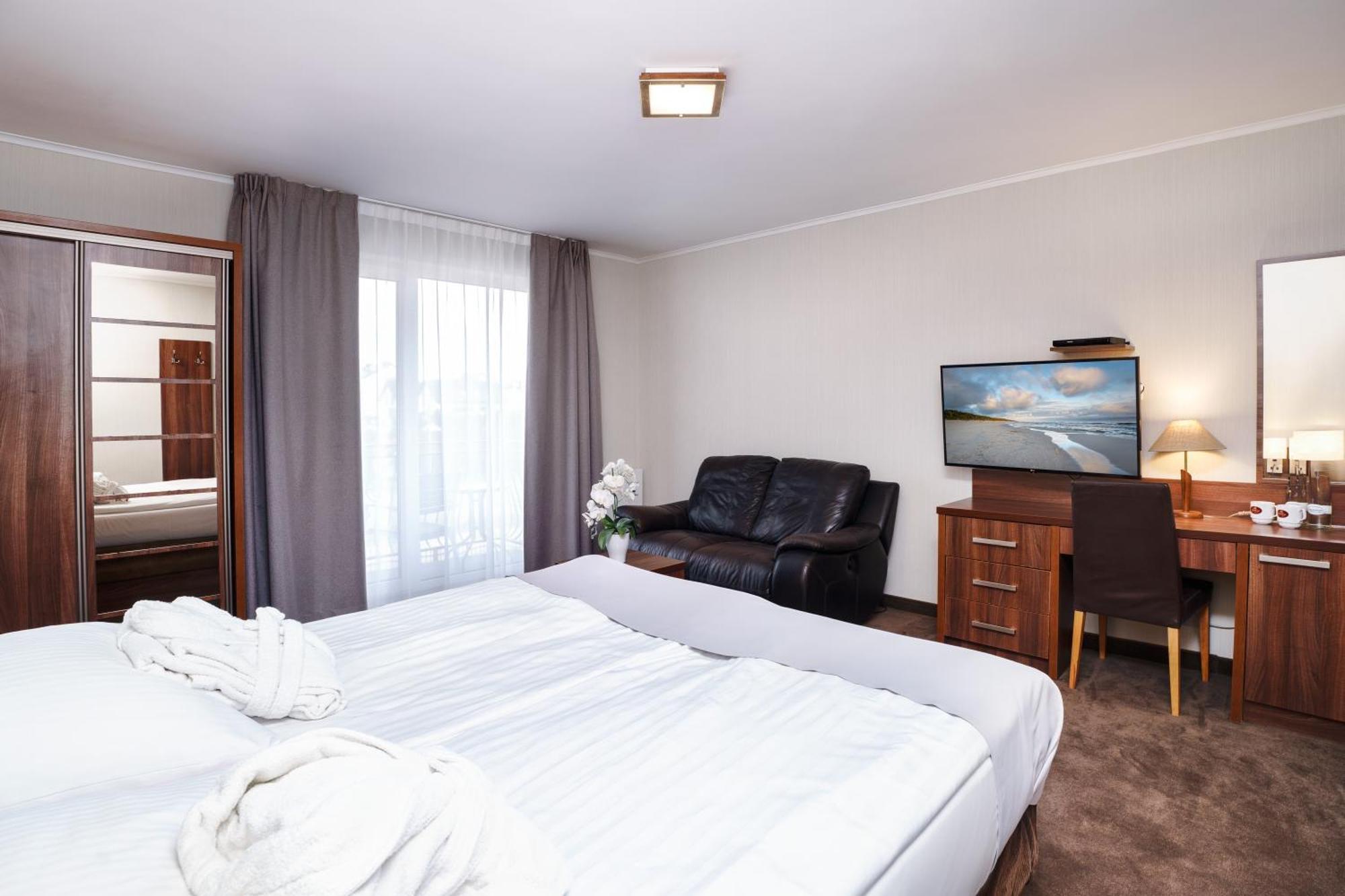 Jastrzębia Góra Hotel Spa Activia מראה חיצוני תמונה