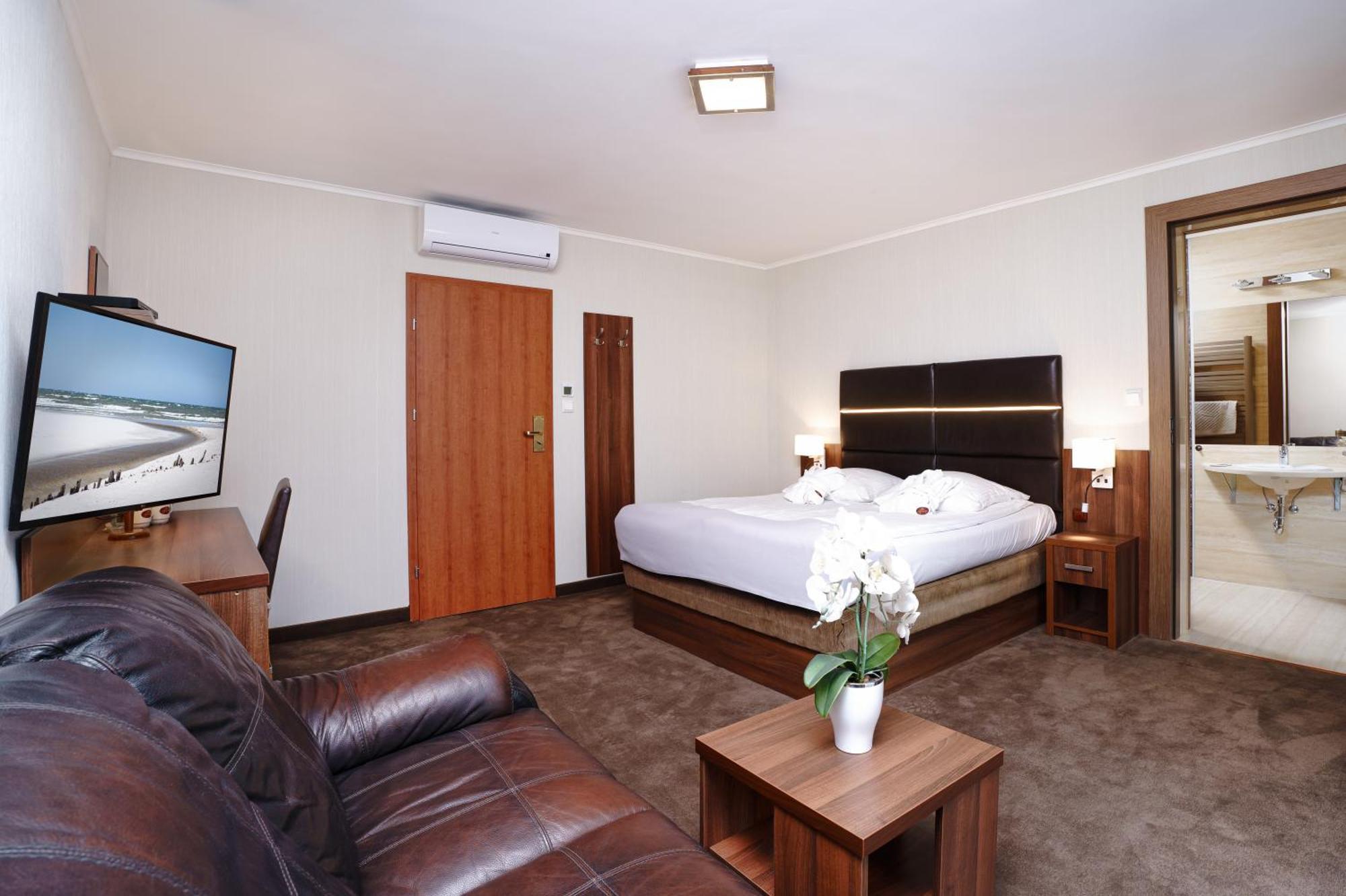 Jastrzębia Góra Hotel Spa Activia מראה חיצוני תמונה