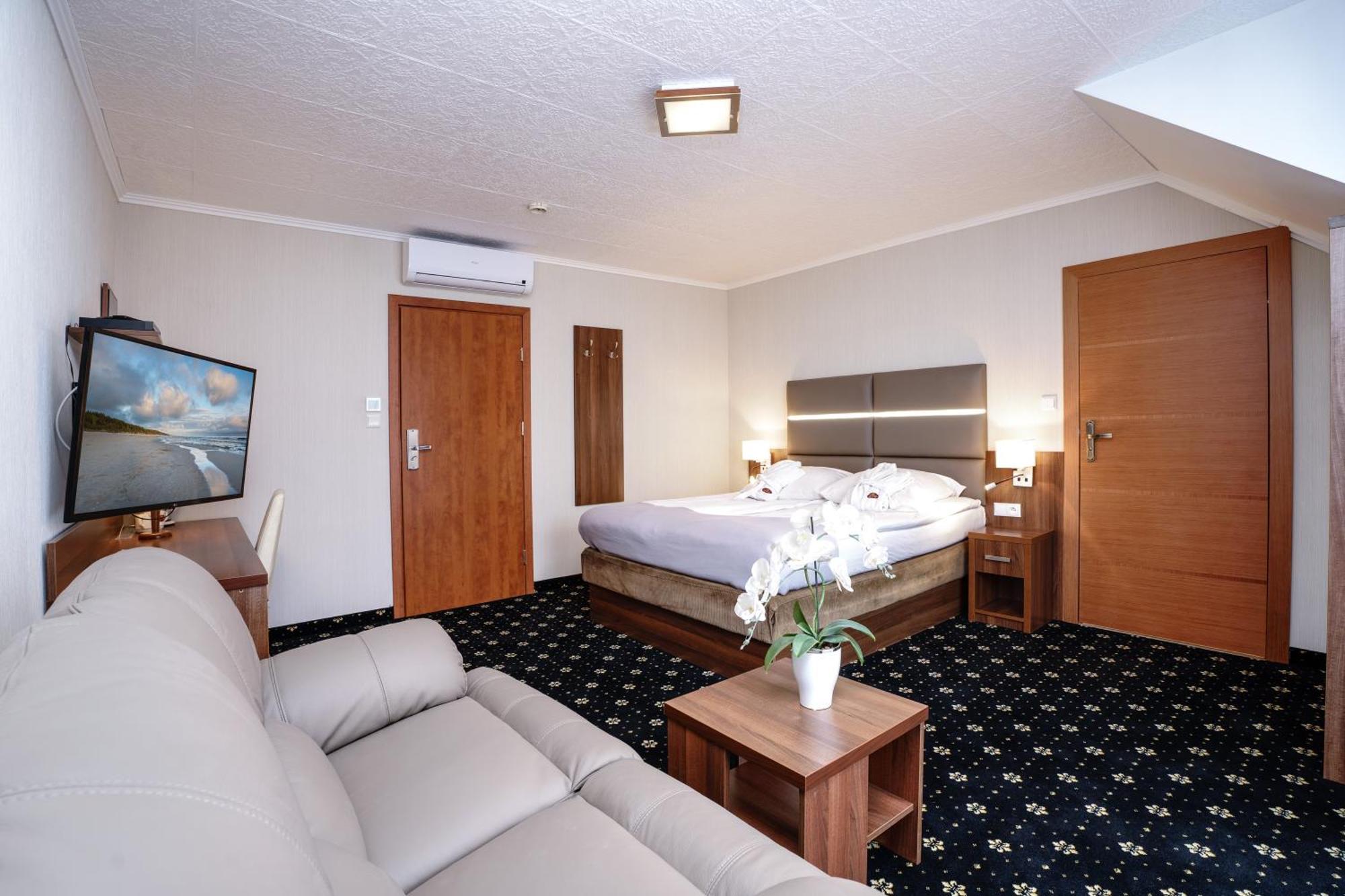 Jastrzębia Góra Hotel Spa Activia מראה חיצוני תמונה