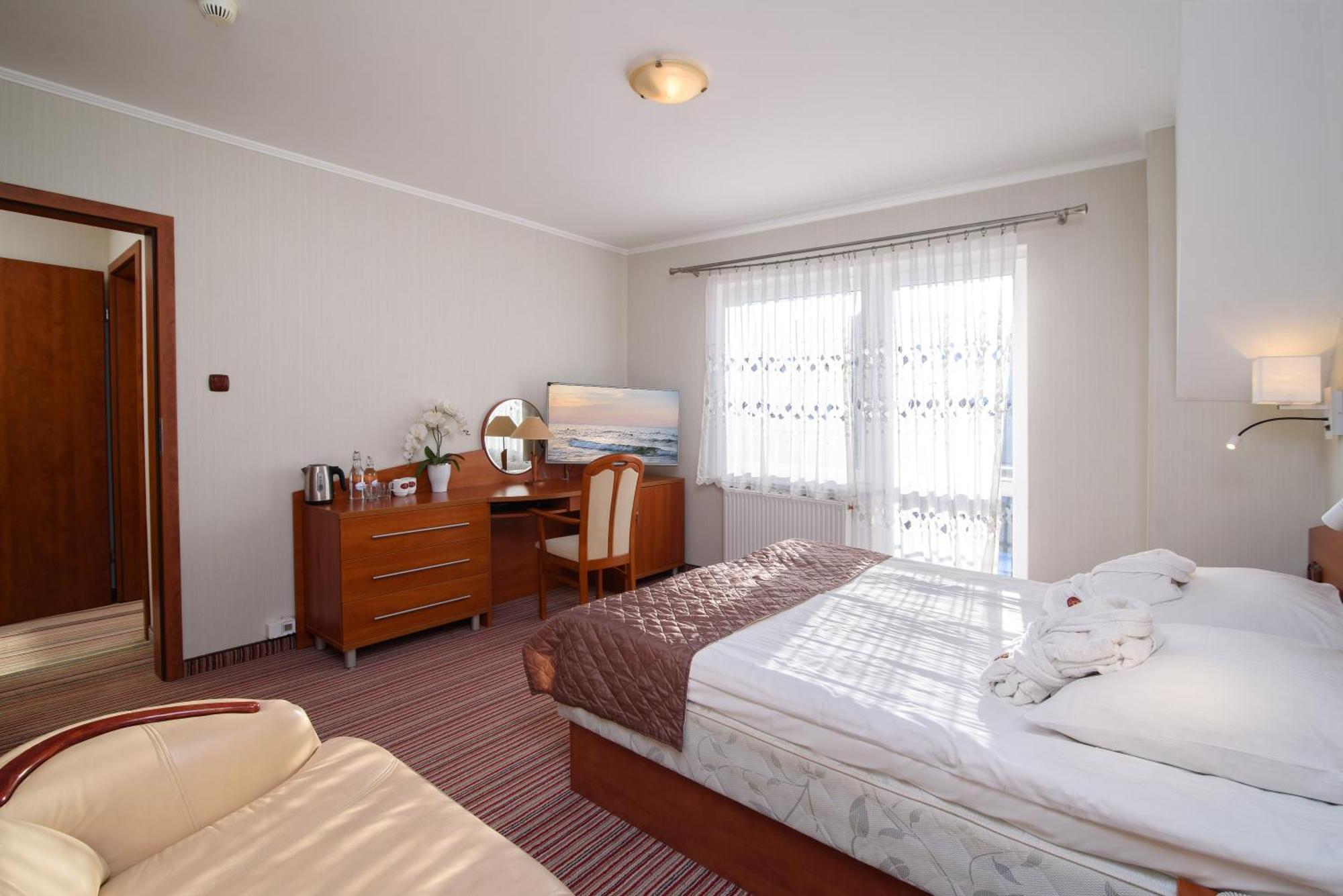 Jastrzębia Góra Hotel Spa Activia מראה חיצוני תמונה